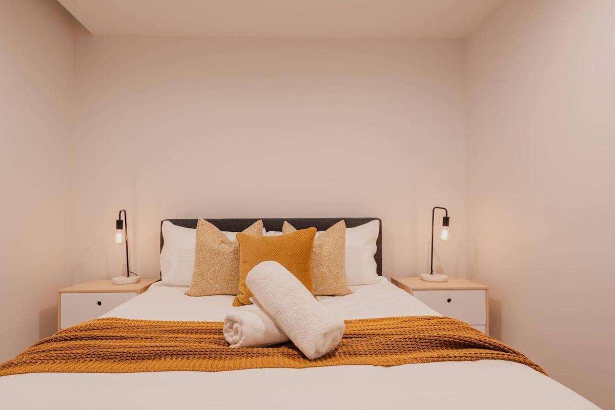 Serene Spaces On Tuam - 2 Bedroom Apartment Christchurch Exterior foto